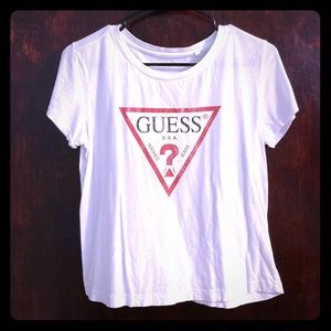 🔻GUESS T-Shirt🔻